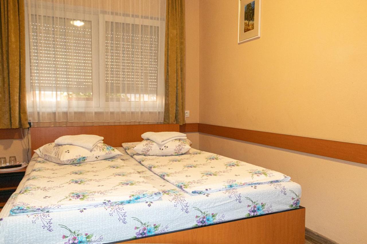 Hotel Tranzit Odorheiu Secuiesc Zewnętrze zdjęcie
